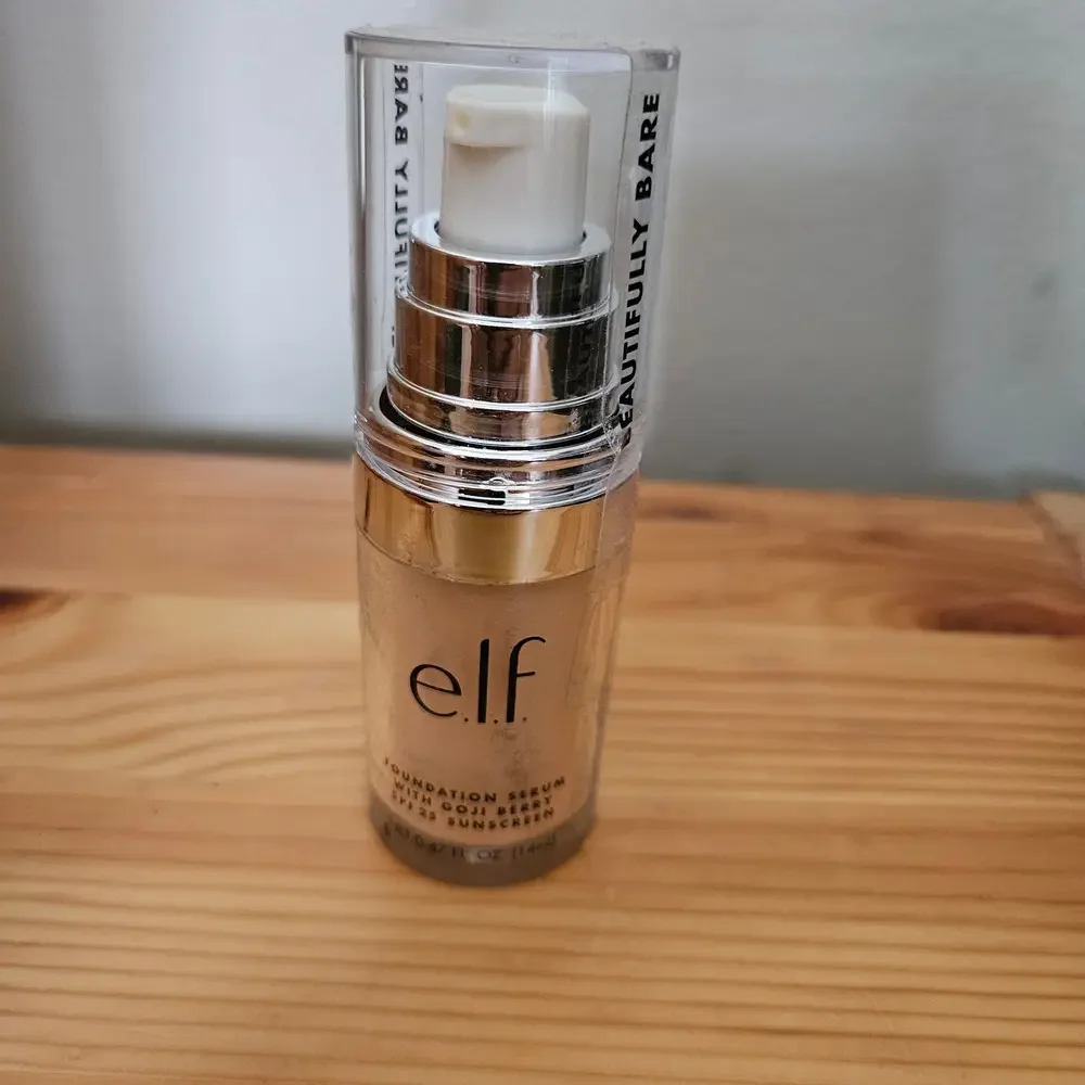 NEW e.l.f.‎ Foundation Serum with Goji Berry SPF 25 Suncreen Light/Medium 95012U